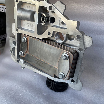 Efficiently Designed 4990291 5567551 Diesel Engine Oil Cooler for Cummins 3.8 Engine